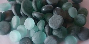 White Green Black Mix Matt Finish Glass Pebbles