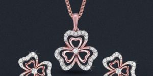 Rose Gold Real Diamond Flower Pendant Set