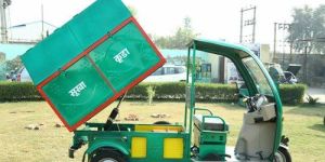 Garbage Battery Operated Auto Rickshaw