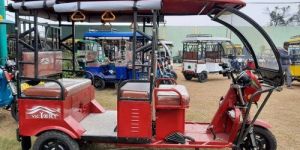 Super Deluxe Battery Operated E-Rickshaw