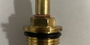 40 GM Brass Spindle 1/2