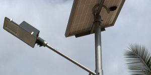 30 Watt LED Solar Street Light with Lithium Battery