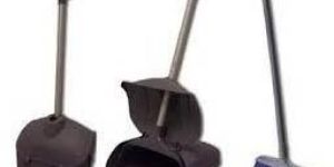 Closed Dustpan and Brush Set