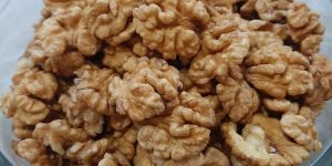 Walnut Kernels