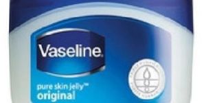 Vaseline Petroleum Jelly