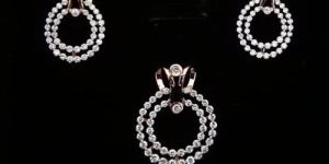 Diamond Pendant Set