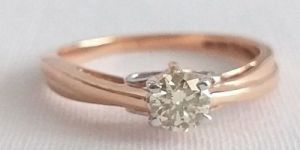 Ladies Diamond Engagement Ring