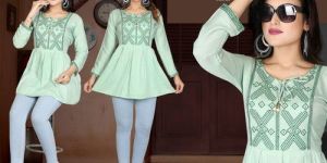 Ladies Rayon Short Kurtis