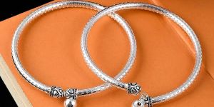 Artificial Bracelets