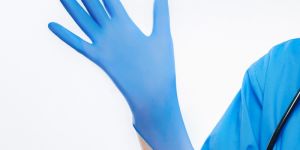 7 Inch Nitrile Gloves