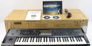 KORG KRONOS 2 61 Keys Synthesizer Music Workstation Keyboard
