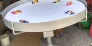 Rotating Packing Table