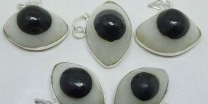 Eye Shape Stone Pendant