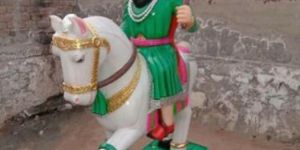 Marble Peer Baba Statue