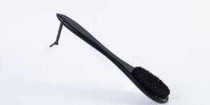16inch Black Deluxe Garment Brush