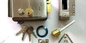 Remote Controlled Light Switch