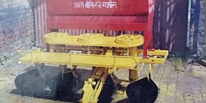 Moga 3 Row Potato Planter (Chakri Model)