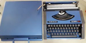 Manual Typewriter