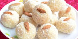 Nariyal Laddu