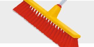 LARGE AREA BROOM
