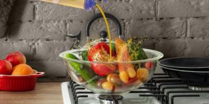 Plastic Oil Container