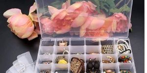 36 Removable Grid Cosmetic Storage Box