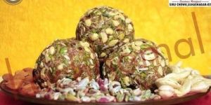 Dry Fruit Atta Laddoo