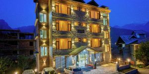 Luxury Hotel Reservation Service