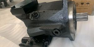 CAT 424B HYDRAULIC PUMP