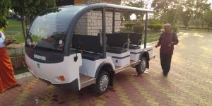 Electric Shuttle Buses