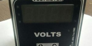 Nano Voltmeter