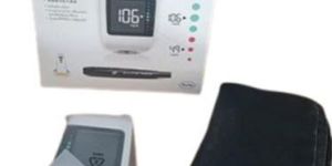 Accu Chek Instant Glucometer