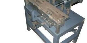 Pneumatic Inter Strap Mould Machine