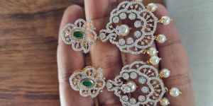 18k Gold HipHop Ear Ring with Premium White Moissanite Stone