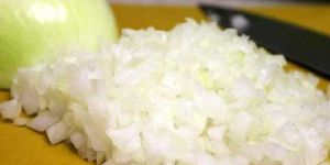 Dehydrated White Chopped Onion