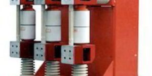 Vacuum Circuit Breaker