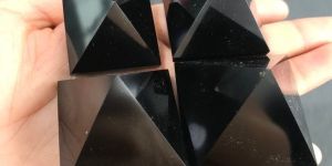 Black Obsidian High Quality Polished Pyramid