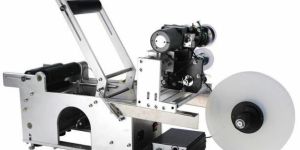 Round Bottle Labeling Machine with Batch Coding