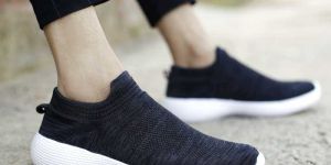 Neoron Black Casual Running Socks Shoes for men's