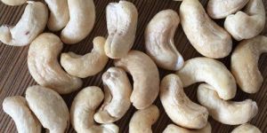 W210 Cashew Kernels