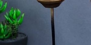 T.Light Stand Holder