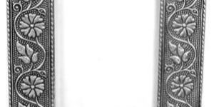 Decorative White Metal Photo Frame