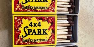 4X4 Spark Match Box