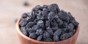 Black Raisins