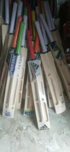 Kashmir Willow Scoop Cricket Bat