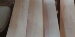 Light Weight Wooden Cricket Bat