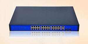 24FE+2GE Uplink+1SFP PoE Switch