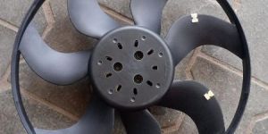RADIATOR FAN ASSEMBLY