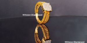 Natural Diamond Yellow Gold Pie Diamond Ring