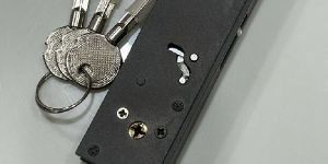 Taiwan Lock with Star Key